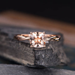 HUITAN Luxury Wedding Anniversary Ring with Pear Shape Huge CZ Prong Setting Rose Gold Color Fashion Engagement Rings for Women