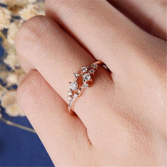 HUITAN Luxury Wedding Anniversary Ring with Pear Shape Huge CZ Prong Setting Rose Gold Color Fashion Engagement Rings for Women