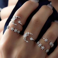 IPARAM Bohemian Vintage Gold Crescent Geometric Joint Ring Set for Women Crystal Personality Design Ring Set Party Jewelry Gift