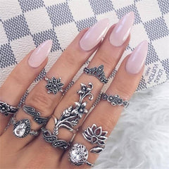 IPARAM Bohemian Vintage Gold Crescent Geometric Joint Ring Set for Women Crystal Personality Design Ring Set Party Jewelry Gift