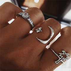 IPARAM Bohemian Vintage Gold Crescent Geometric Joint Ring Set for Women Crystal Personality Design Ring Set Party Jewelry Gift